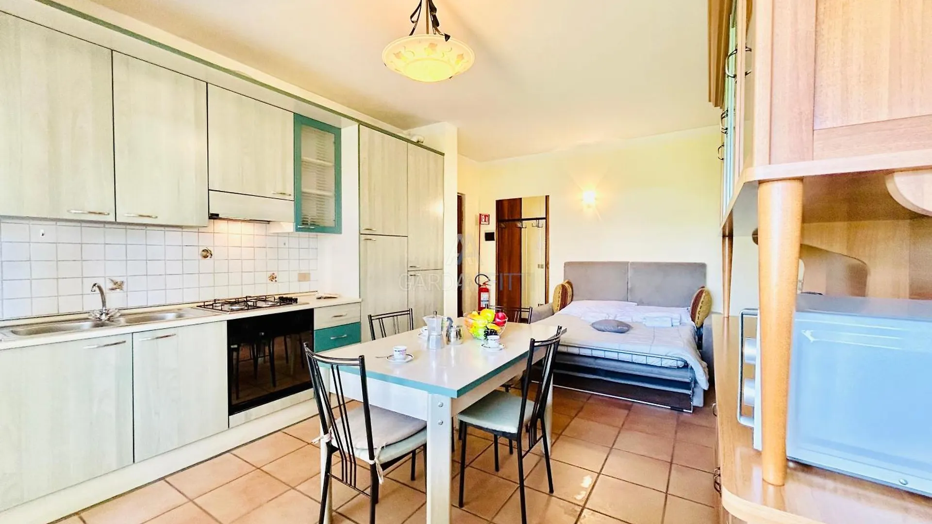 Apartment Little Italy Apt- Piscina E Relax Al Lago Di Garda Rivoltella del Garda
